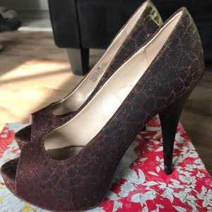 Chinese Laundry Hot Spot Giraffe platform geek